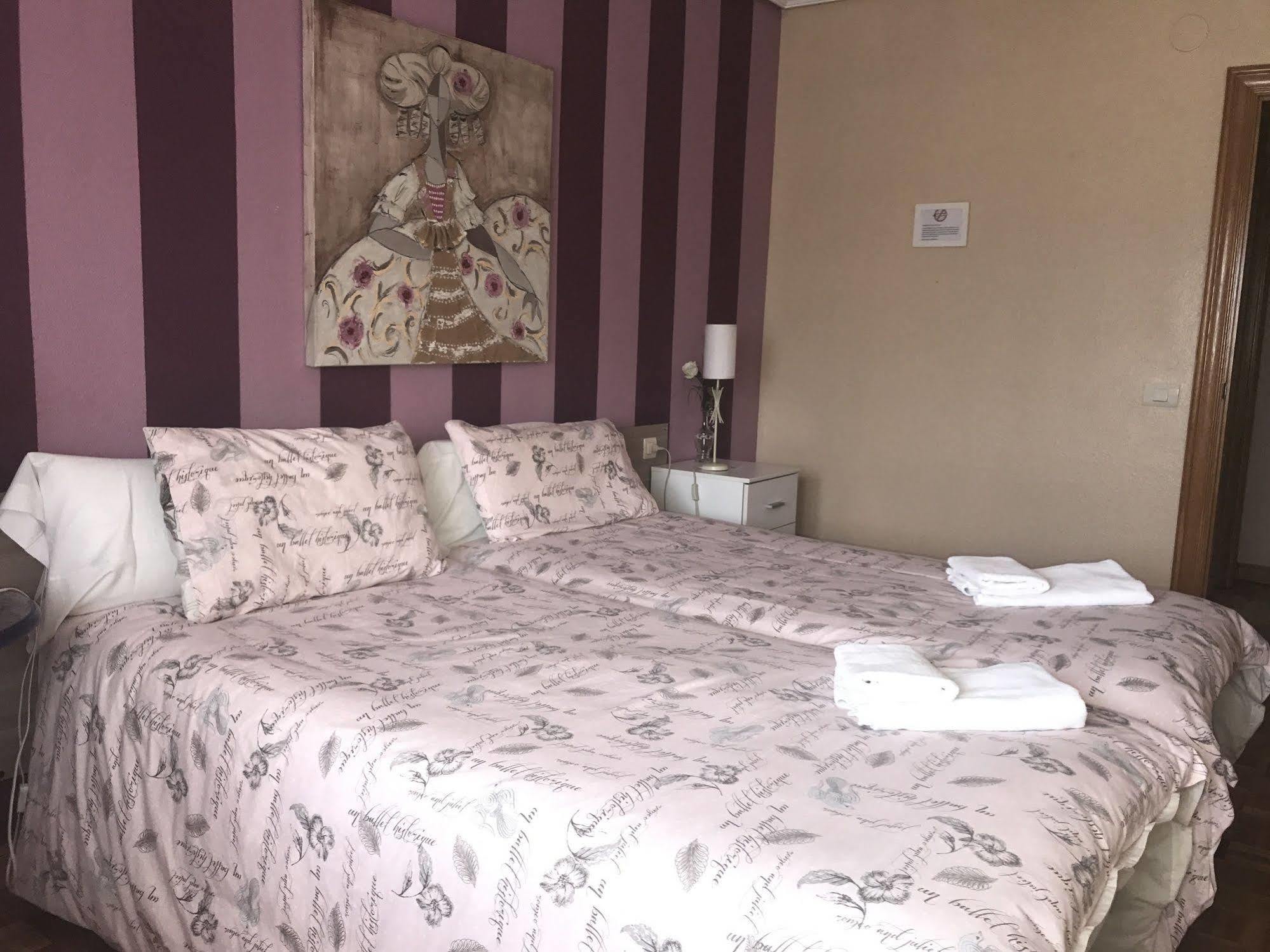 Iruna Aparthotel Pamplona